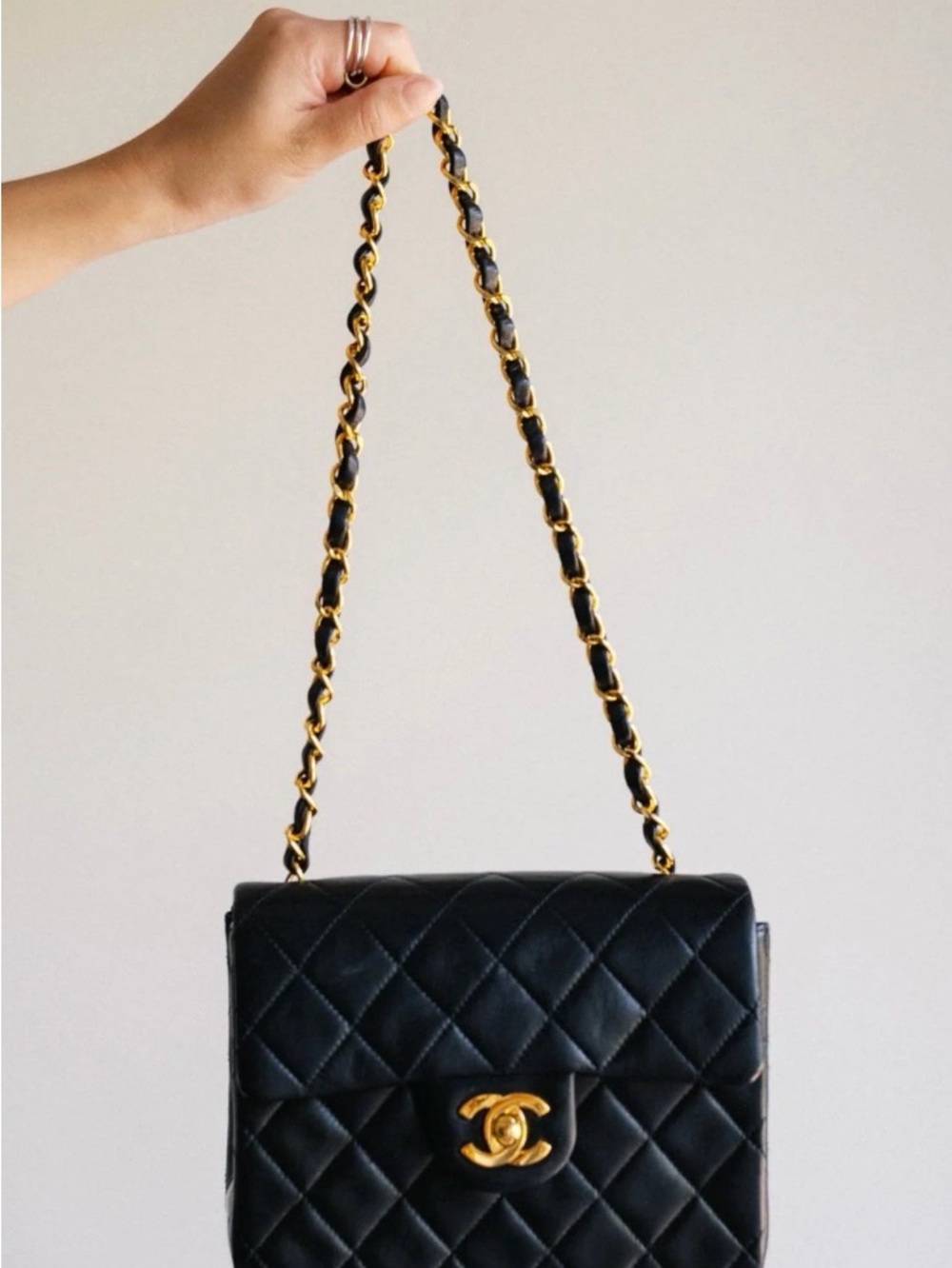 Chanel classic mini flap vintage